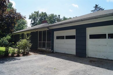 395 Mammoth Rd, Pelham, NH 03076 - photo 2