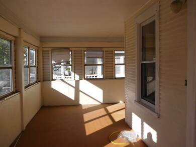 67 Northampton Ave, Springfield, MA 01109 - photo 5