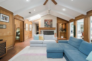 1908 Hollyhill Ln, Denton, TX 76205 - photo 6