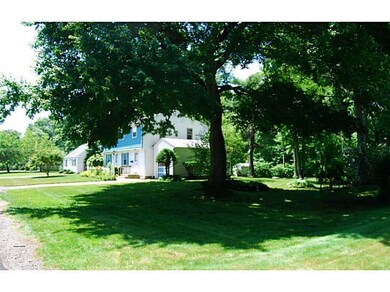 61 Estrell Dr, Riverside, RI 02915 - photo 3