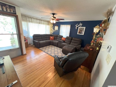 1226 Mechanic St, Osage, IA 50461 - photo 4