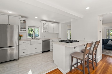 36 Pleasant St, Milton, MA 02186 - photo 3