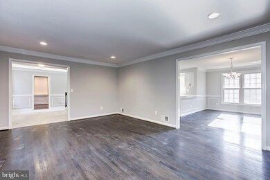 14608 Springfield Rd, Germantown, MD 20874 - photo 3