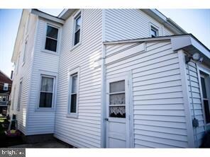 117 Webster Ave, Downingtown, PA 19335 - photo 2