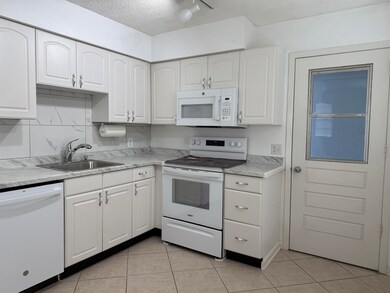 3642 Rosewood St unit A, Saint Augustine, FL 32080 - photo 5