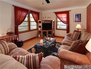 Plenty of room for furnishings in the living room 