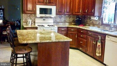 2765 Fillmore Dr, Chambersburg, PA 17201 - photo 2