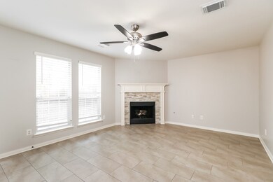 26106 Oakridge Forest Ln, Spring, TX 77386 - photo 5