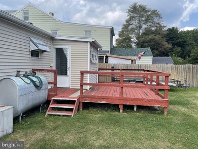 35 Ann St, Pottsville, PA 17901 - photo 3