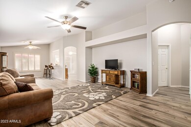 11515 W Pronghorn Ct, Surprise, AZ 85378 - photo 4