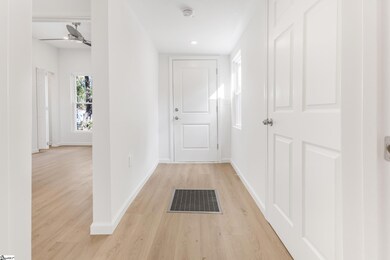 26 Pearl St, Ware Shoals, SC 29692 - photo 6