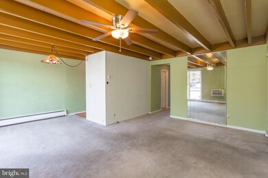 100 E Glenolden Ave unit D11, Glenolden, PA 19036 - photo 6