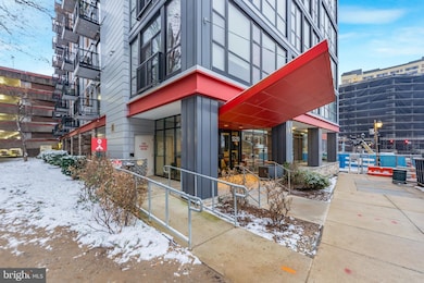 Octave 1320 unit 7, Silver Spring, MD 20910 - photo 2