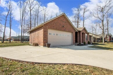 375 Woodside Ct, Batesville, IN 47006 - photo 3