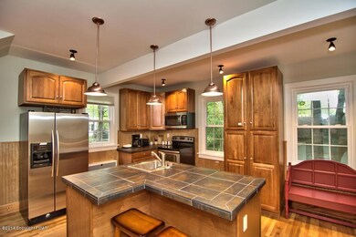 2886 Pennsylvania 390, Canadensis, PA 18325 - photo 3