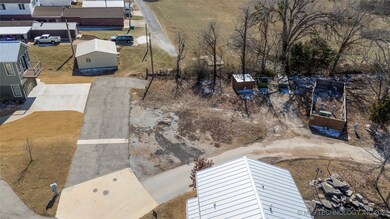 37214 S Cliff Crest Dr, Langley, OK 74301 - photo 2