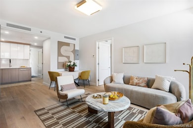 38-20 Parsons Blvd unit 606, Flushing, NY 11354 - photo 6