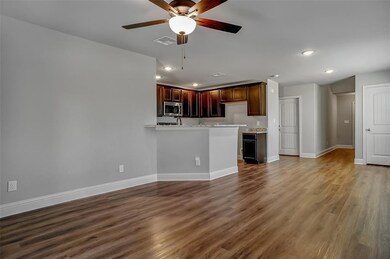 2739 W Washington St, Denison, TX 75020 - photo 6