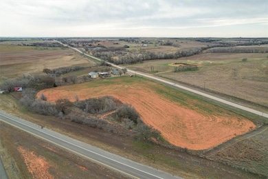 Eastbound I-40 Ramp is the road closest to the Nor