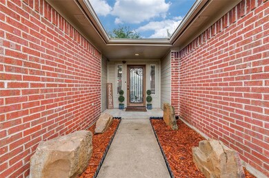 3925 Country Meadows Cir, Granbury, TX 76049 - photo 4