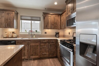 2359 NW Debron Ln, Bend, OR 97703 - photo 7