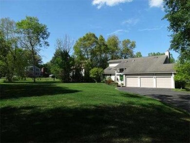 17 Grover Rd, Ashland, MA 01721 - photo 2