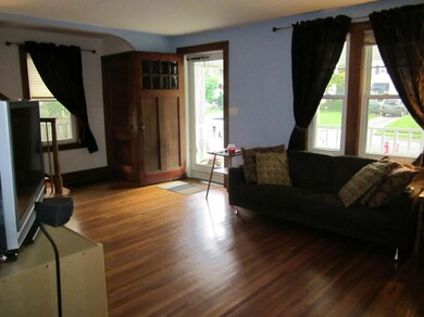 897 Montrose Ave, Columbus, OH 43209 - photo 5