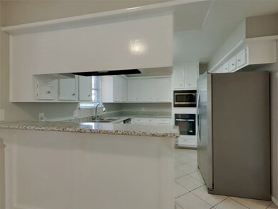 5711 Kiowa Timbers Dr, Humble, TX 77346 - photo 7