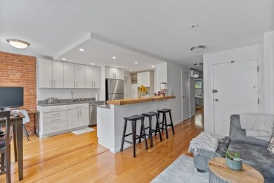 117 Fulton St unit 2, Boston, MA 02109 - photo 2