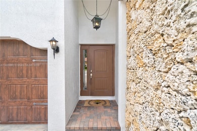 1023 NW 100th Ave, Miami, FL 33172 - photo 2