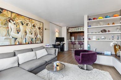 Zeckendorf Towers unit G19D, New York, NY 10003 - photo 3