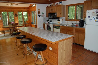 310 Canoe Brook Dr, Hawley, PA 18428 - photo 6