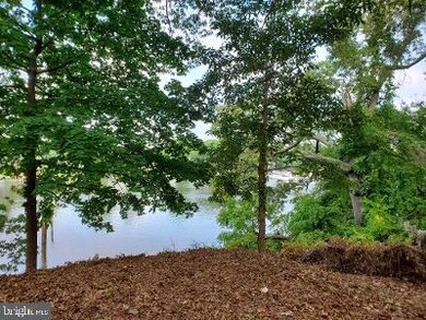 7802 Renshaw Rd, Pasadena, MD 21122 - photo 4