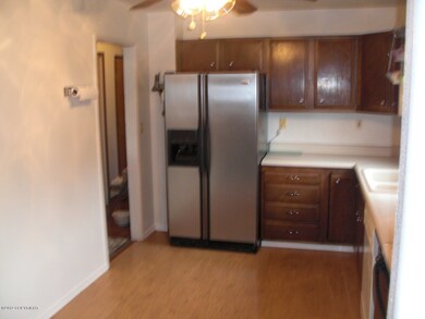 Kitchen 004