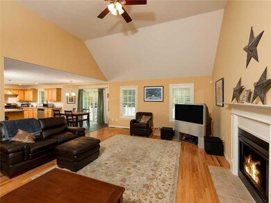 Interior Space/Layout. Living/Kitchen