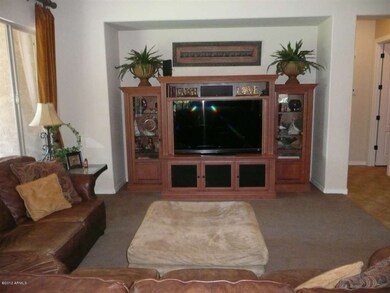 Large Comfortable Great Room