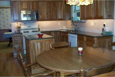 1968 Bishopwood Blvd W, Harleysville, PA 19438 - photo 6