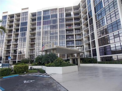600 Parkview Dr unit 531, Hallandale Beach, FL 33009 - photo 2
