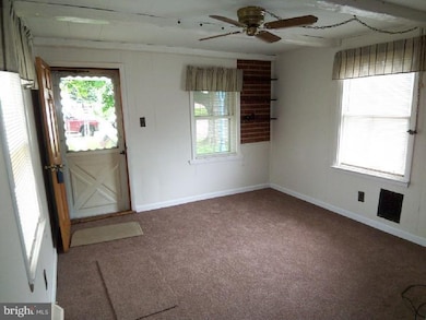 121 Webster Ave, Downingtown, PA 19335 - photo 5