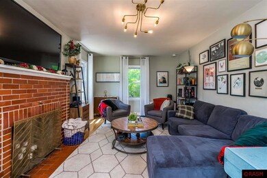 1336 N 6th St, Mankato, MN 56001 - photo 4