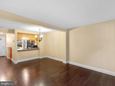 12544 Laurel Grove Place, Germantown, MD 20874 - photo 4