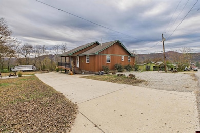 285 2nd St, Norfork, AR 72658 - photo 2