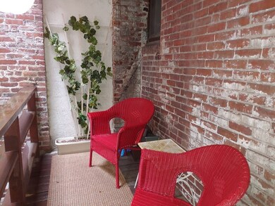 440 Hanover St unit 3D, Boston, MA 02113 - photo 6