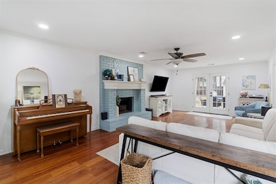 222 E Nolley Dr, Collierville, TN 38017 - photo 2