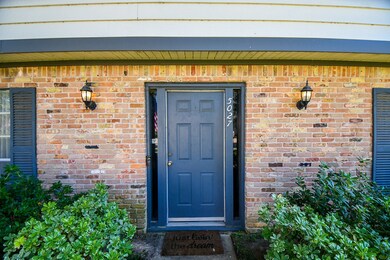 5027 Oak Shadows Dr, Houston, TX 77091 - photo 4