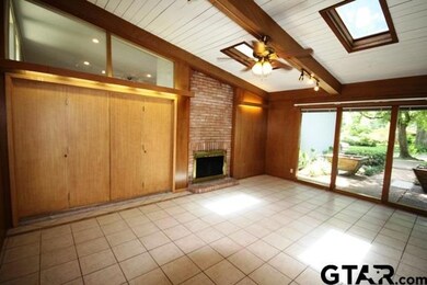 324 E Amherst Dr, Tyler, TX 75701 - photo 3