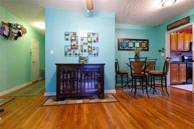 East Rock unit B4, East Rockaway, NY 11518 - photo 7