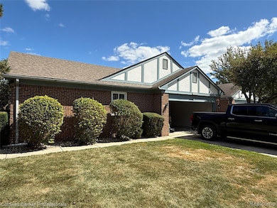 15444 Roxbury Cir, Macomb, MI 48044 - photo 2