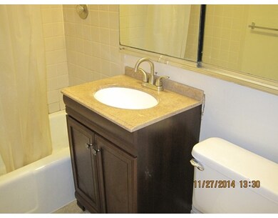 42 Shrewsbury Green Dr unit C, Shrewsbury, MA 01545 - photo 6