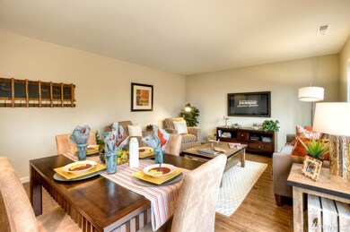 18416 Alpine Way E unit 402, Puyallup, WA 98374 - photo 4